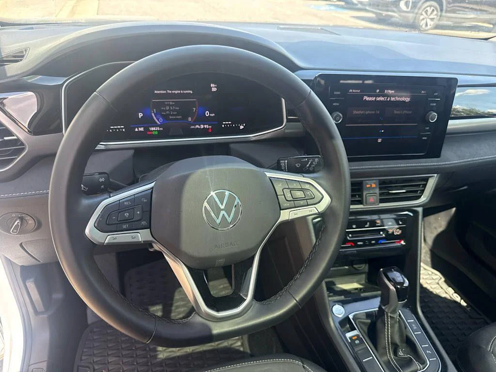 Certified Used 2025 Monument Gray w/Deep Black Roof Volkswagen SE Black image 6