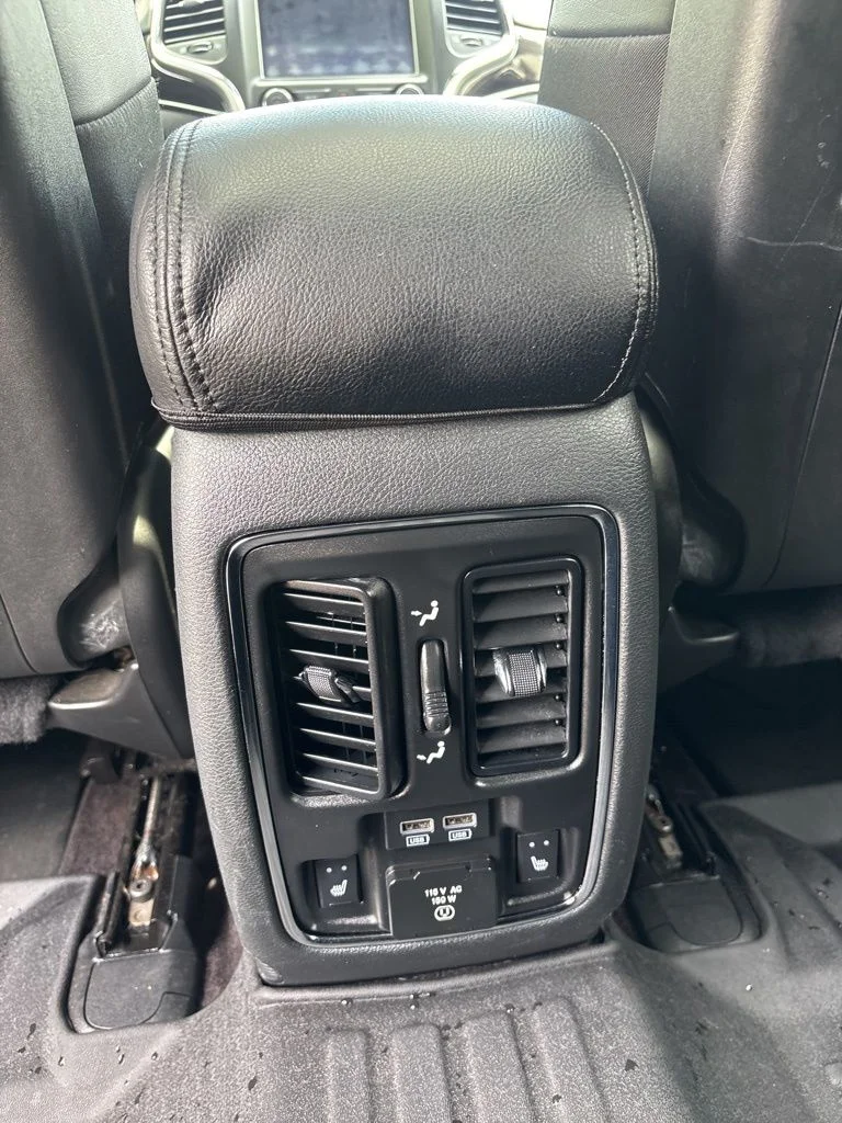 Used 2018 White Jeep Overland image 19
