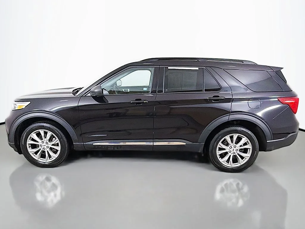 Used 2024 Black Ford XLT image 14