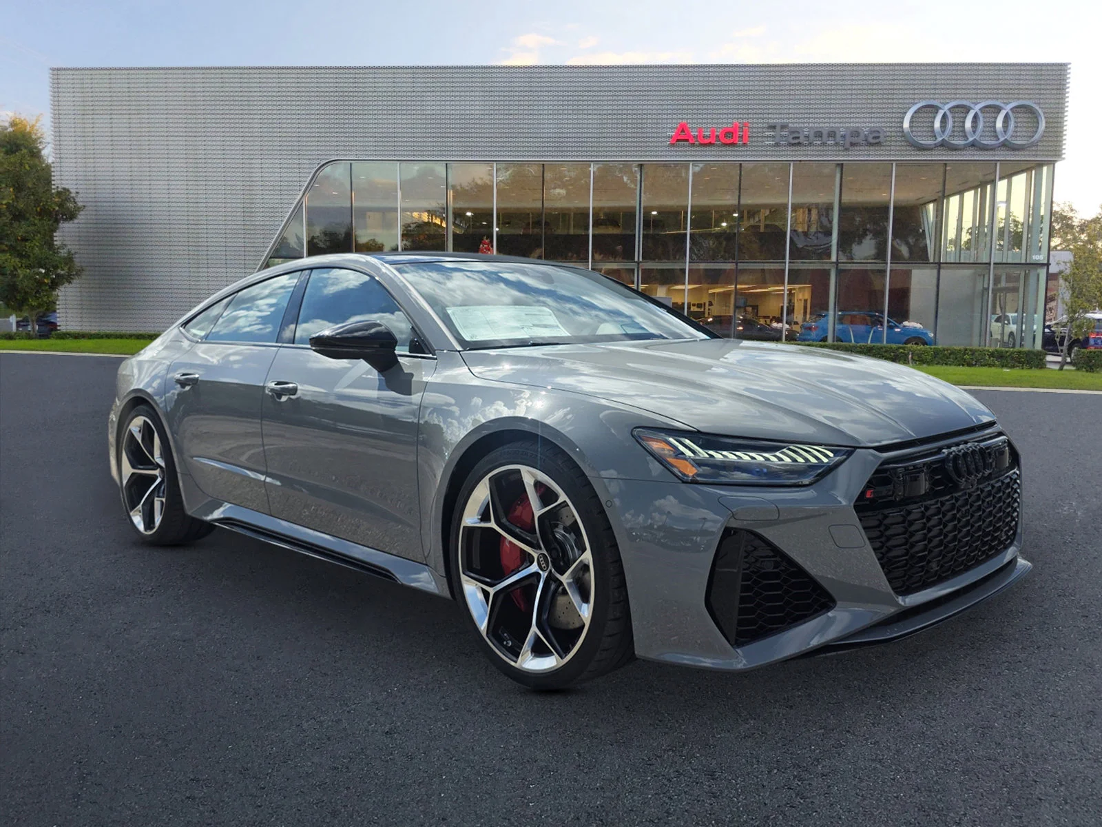 2026 Audi RS7 Performance's photo