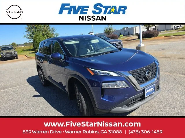 Used 2021 Blue Nissan SV image 4