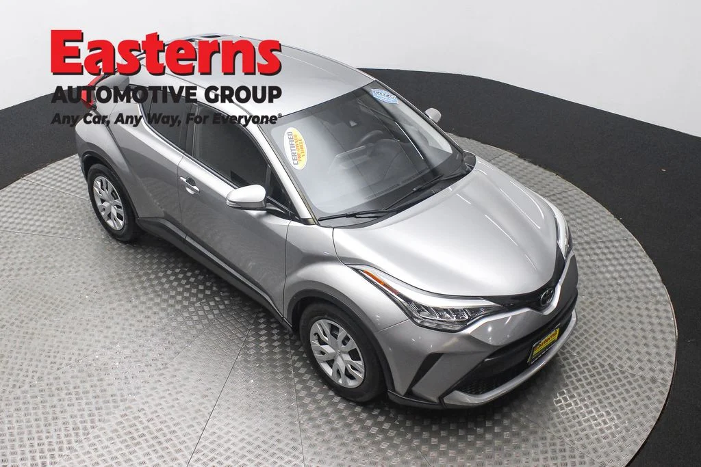 Used 2020 Silver Toyota LE image 3