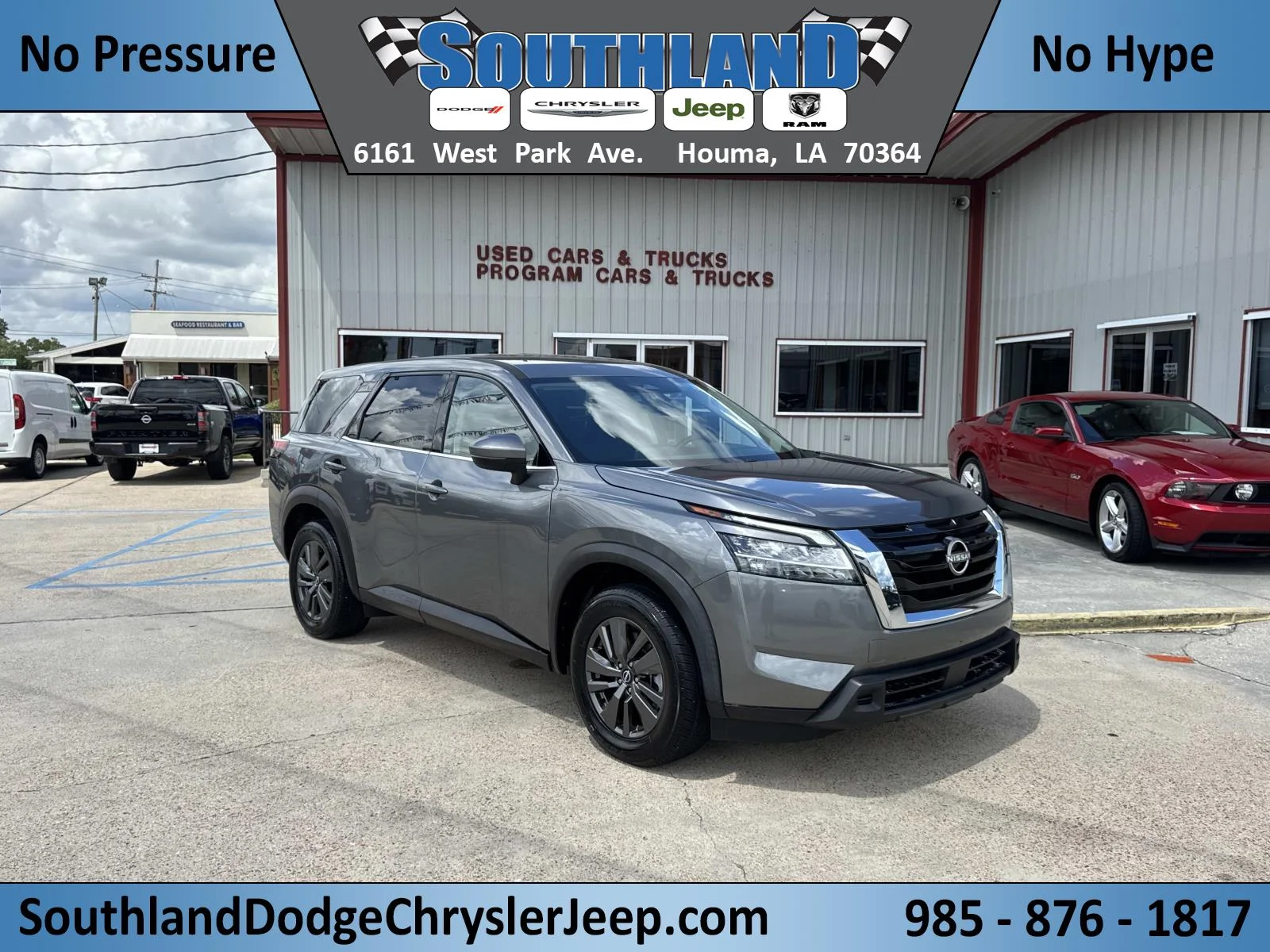 2022 Nissan Pathfinder S