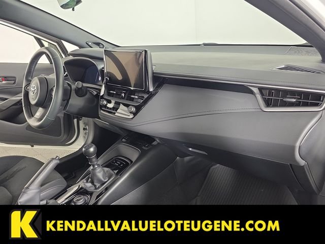 Used 2025 White Toyota Premium image 31