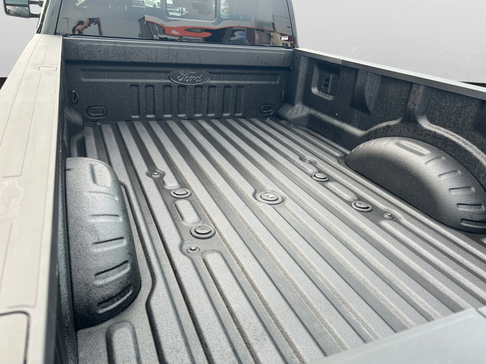 New 2026 Agate Black Metallic Ford Lariat image 10