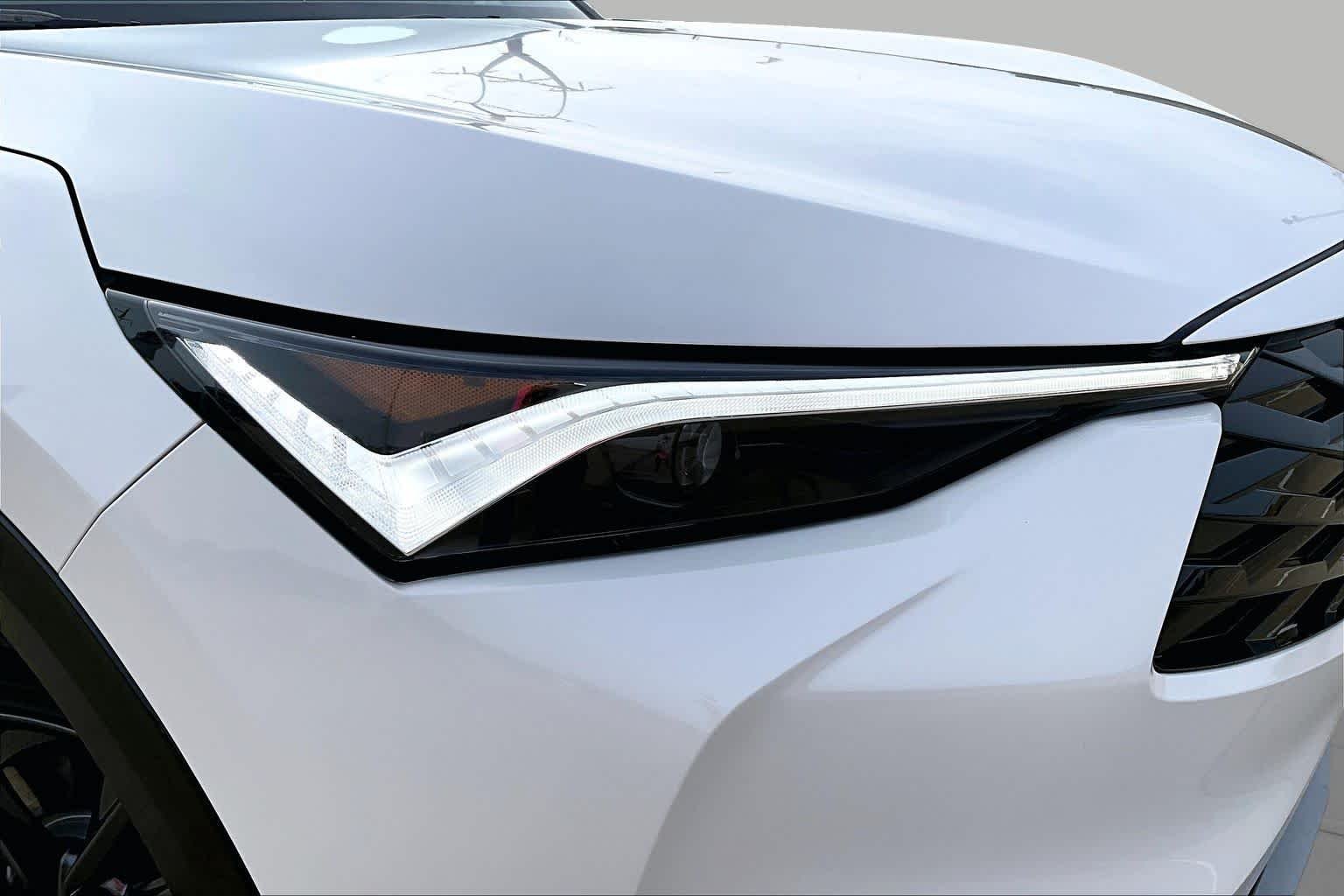 Used 2025 Platinum White Pearl Acura w/A-Spec Package image 13