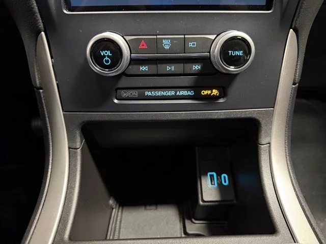 Used 2023 Black Ford SEL image 36