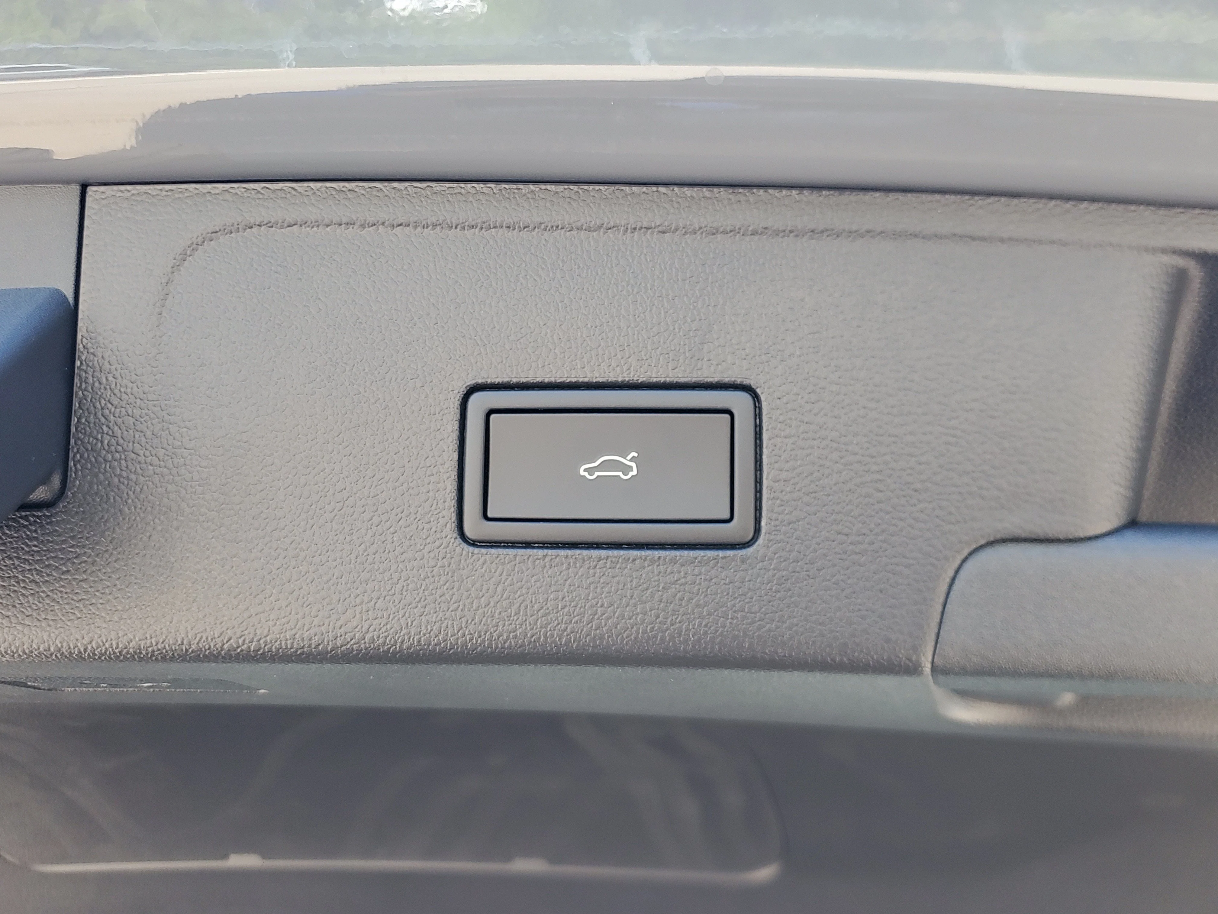 New 2026 Gray Volkswagen 2.0T SE w/Technology image 7