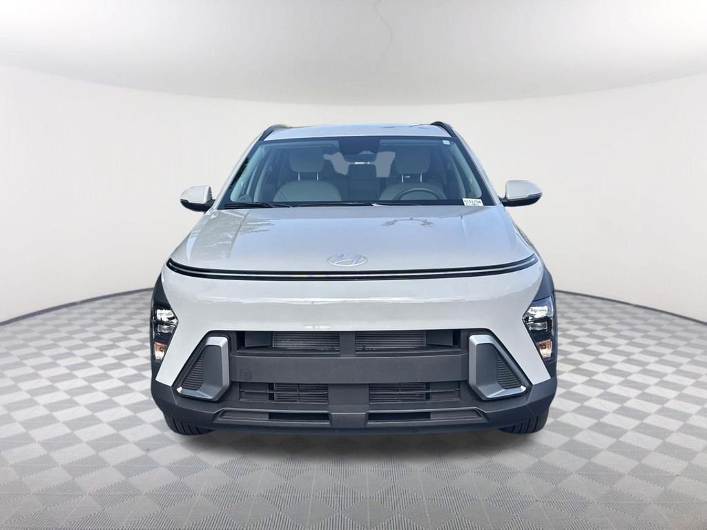 Used 2025 Gray Hyundai SEL image 2