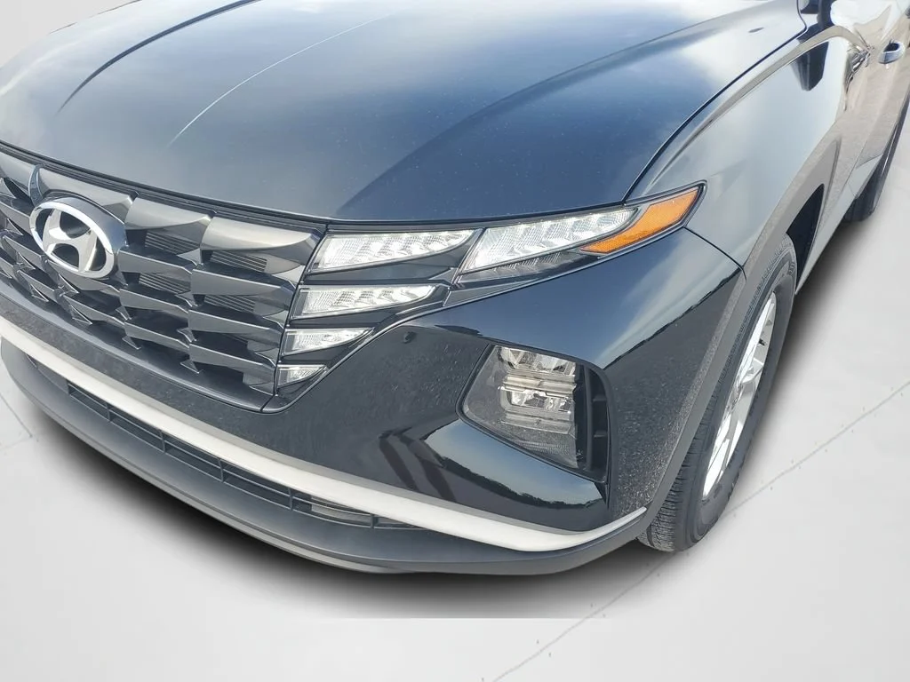 Used 2023 Black Hyundai SEL image 24