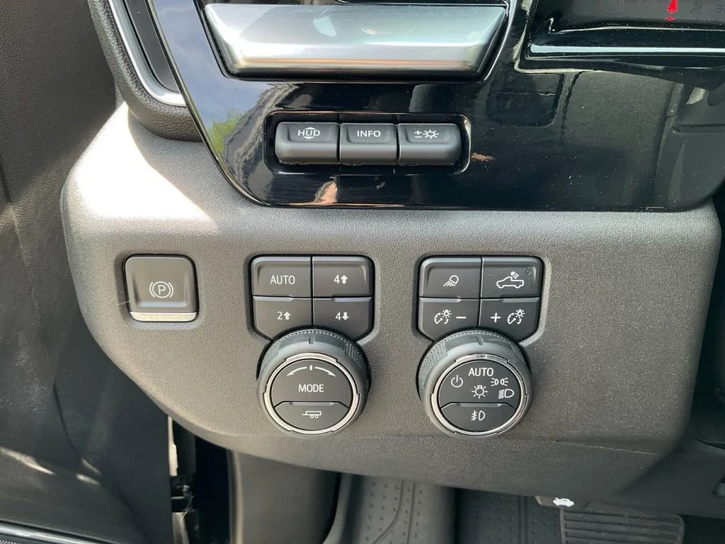 Used 2024 Black Chevrolet High Country image 11