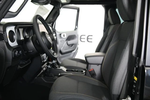 New 2026 Black Clear-Coat Exterior Paint Jeep Sport S image 17