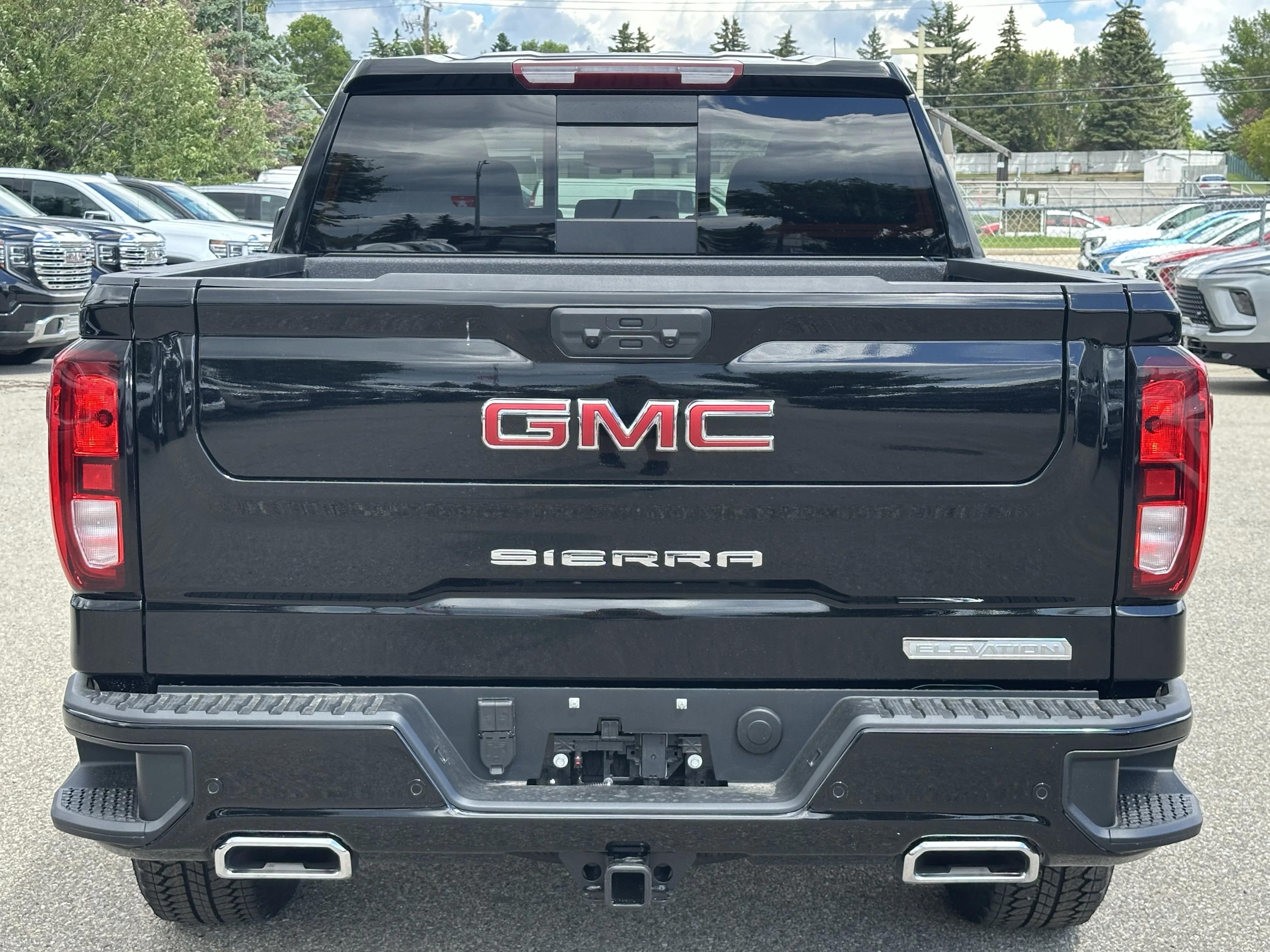 New 2026 Onyx Black GMC Elevation image 5