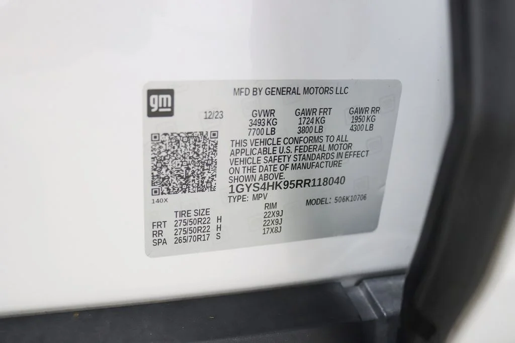 Used 2024 White Cadillac V-Series image 51