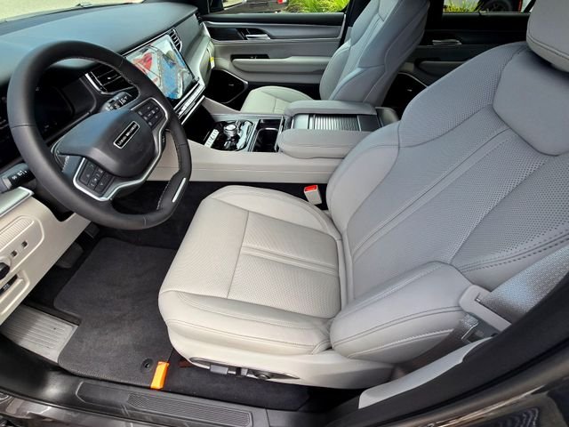 New 2026 Baltic Gray Metallic Clearcoat Jeep Limited Reserve image 26