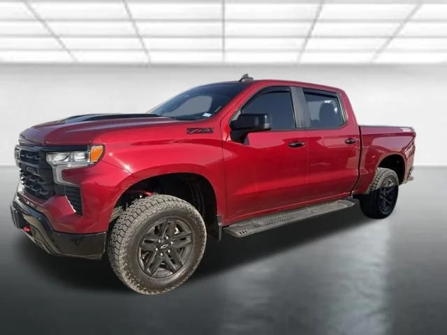 Used 2023 RADIANT RED TINTCOAT Chevrolet LT Trail Boss image 1