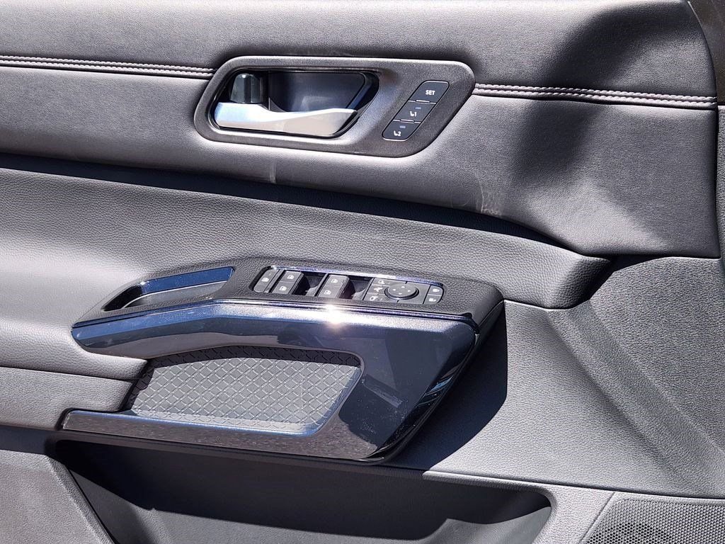 New 2026 Boulder Gray Pearl Nissan Platinum image 12