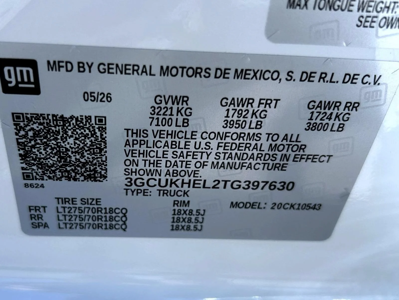 New 2026 Summit White Chevrolet ZR2 image 27