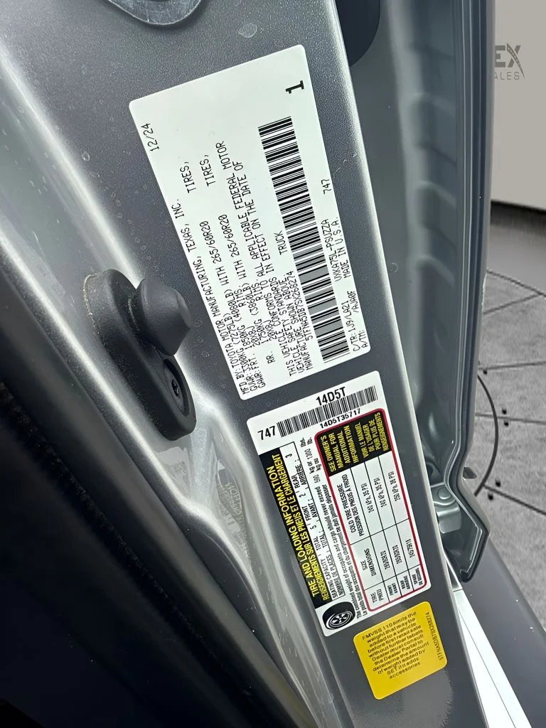 Used 2025 Silver Toyota Platinum image 23