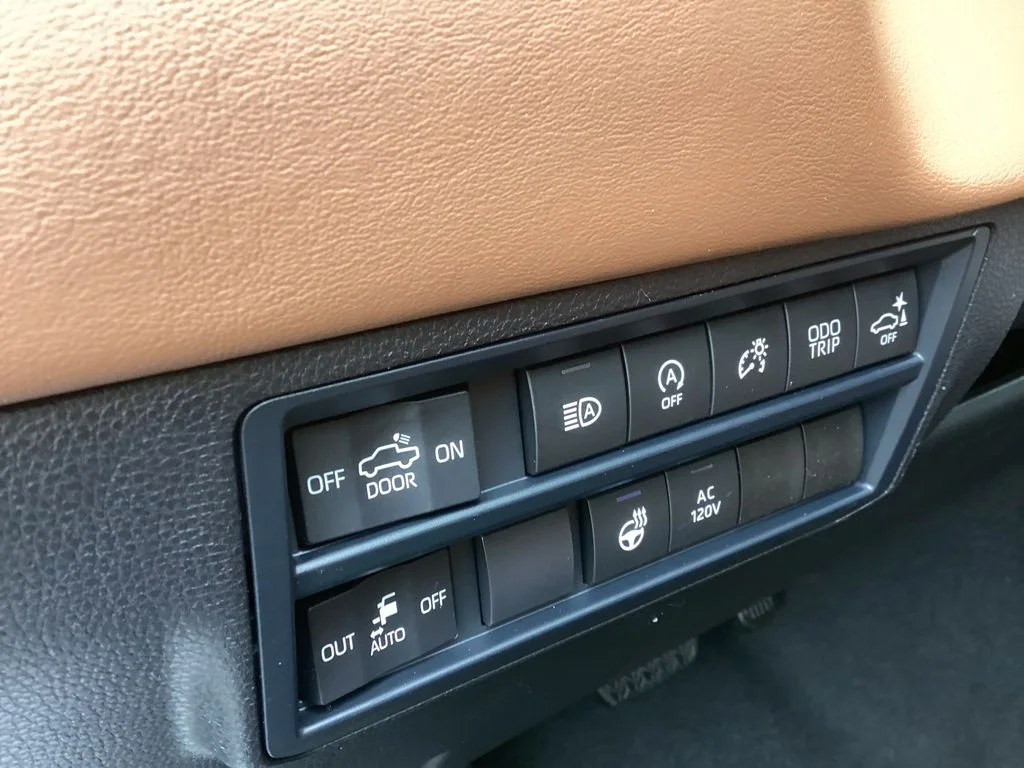2025 Toyota Tundra 1794 Edition - Photo 17