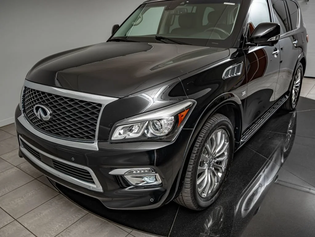 Used 2017 Black Obsidian INFINITI  image 14
