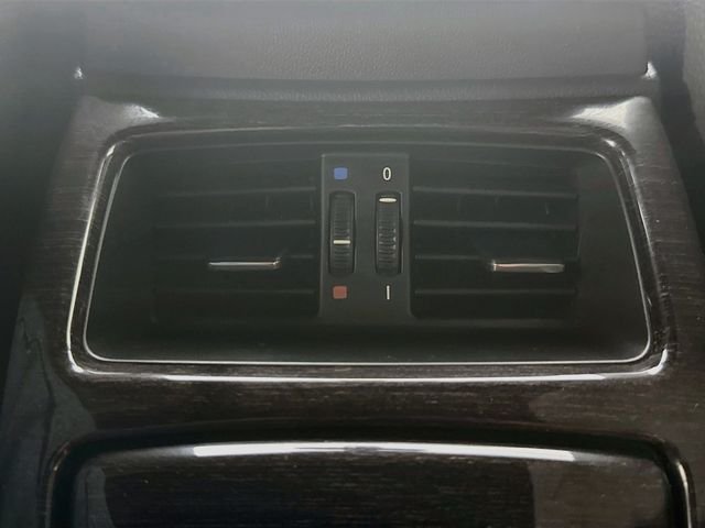 Used 2011 Titanium Silver Metallic BMW 328i image 25