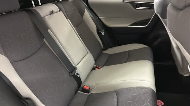 Used 2025 Silver Sky Metallic Toyota Hybrid XLE image 35