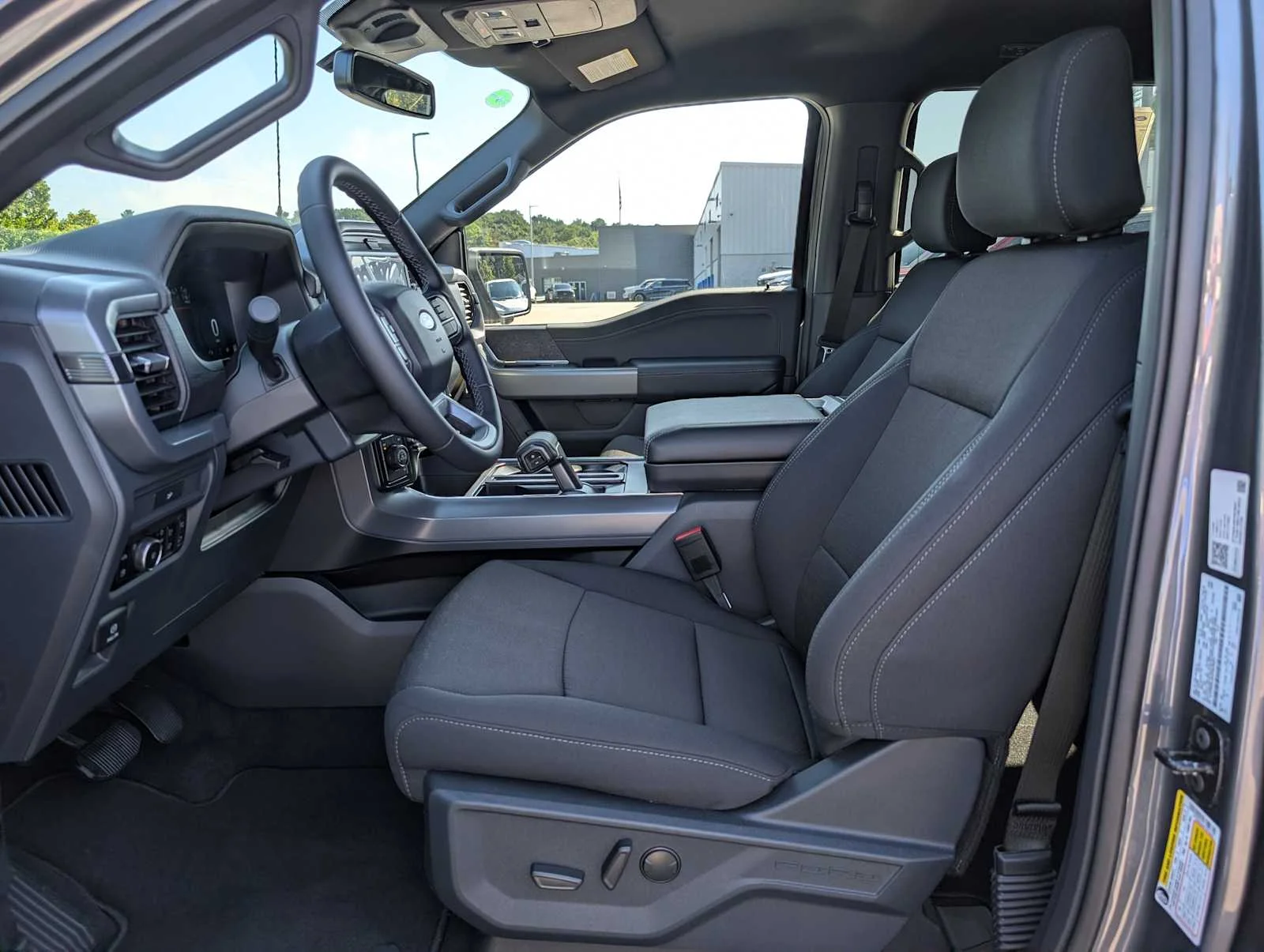 New 2026 Carbonized Gray Metallic Ford XLT image 4