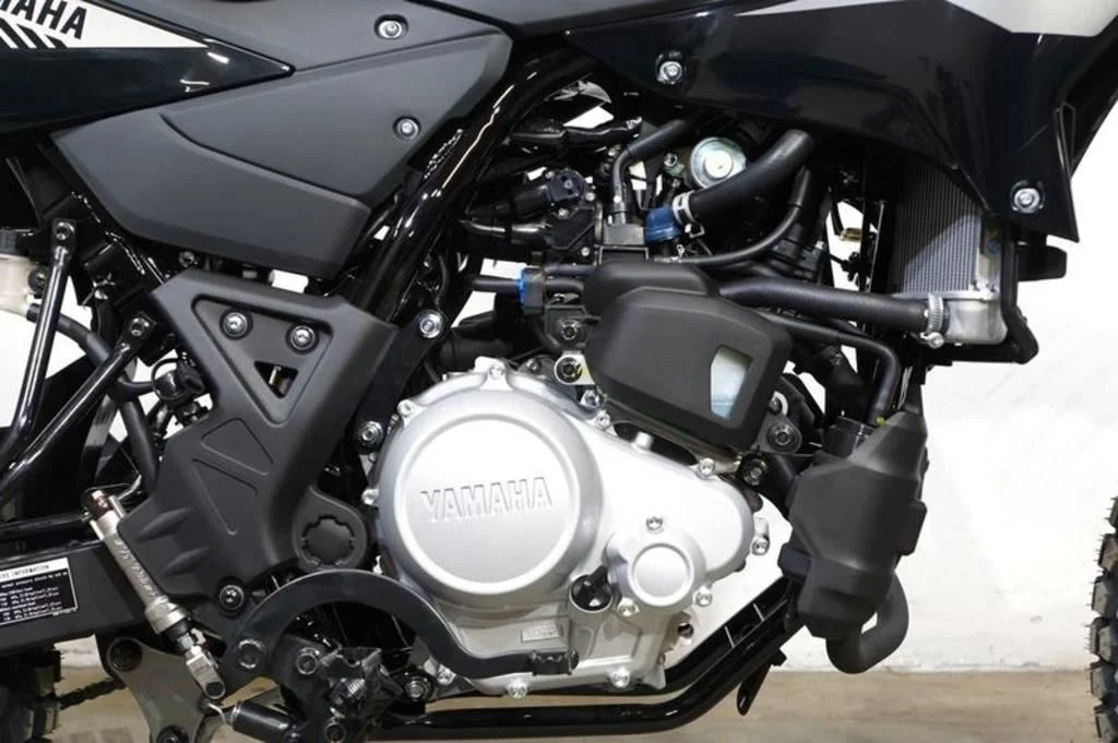New 2026 BLACK Yamaha 125R image 13