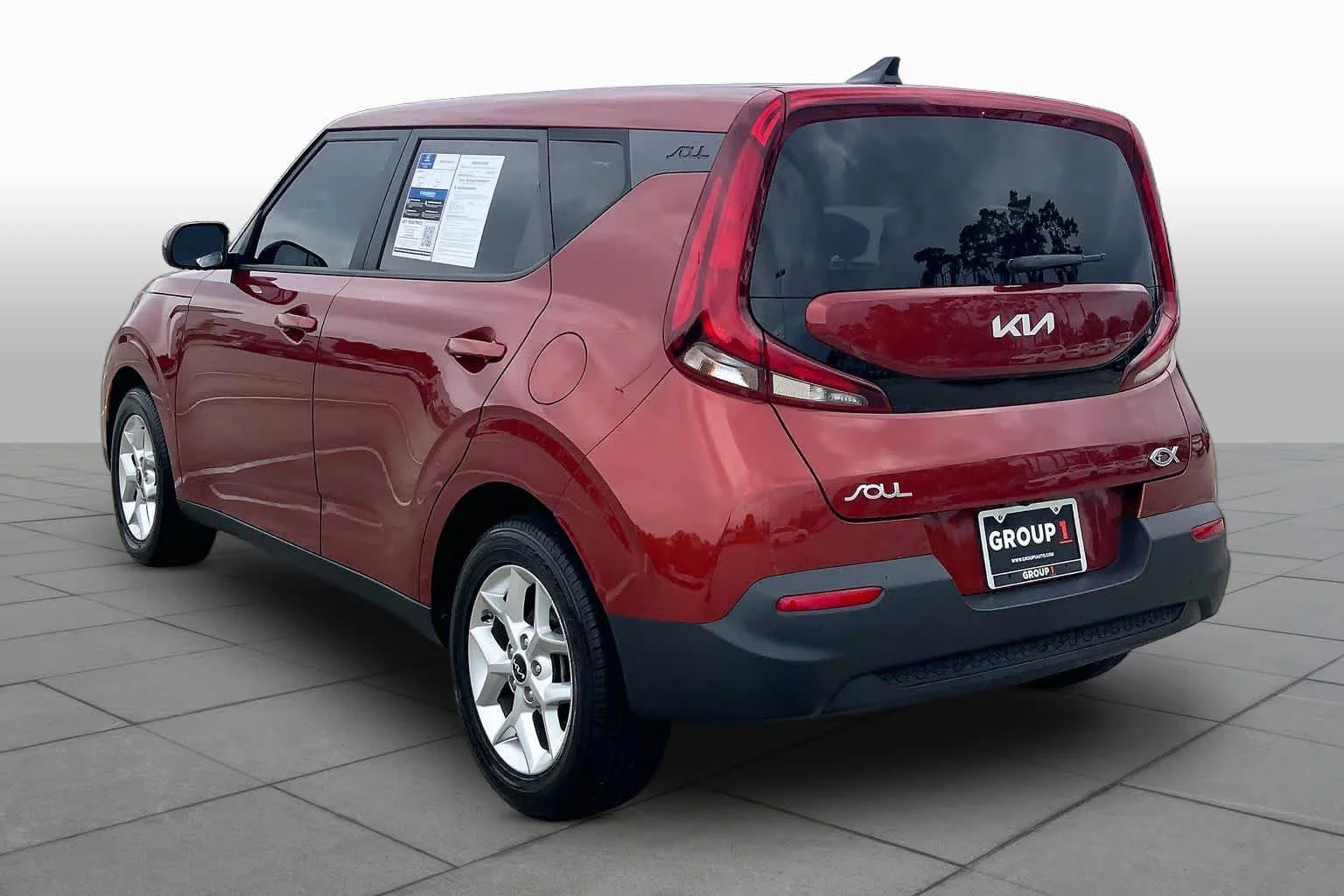 Used 2022 Mars Orange Kia LX image 12