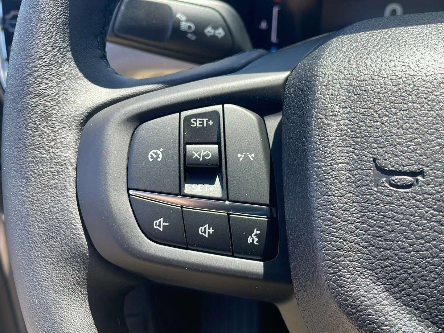 New 2026 Marsh Gray Ford XLT image 16