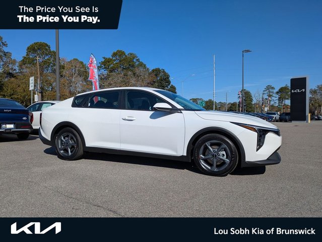 2026 Kia K4 LXS