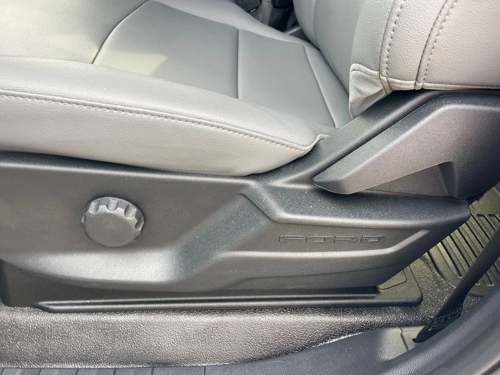 2026 Ford F-450 Super Duty Chassis Cab XL - Photo 7