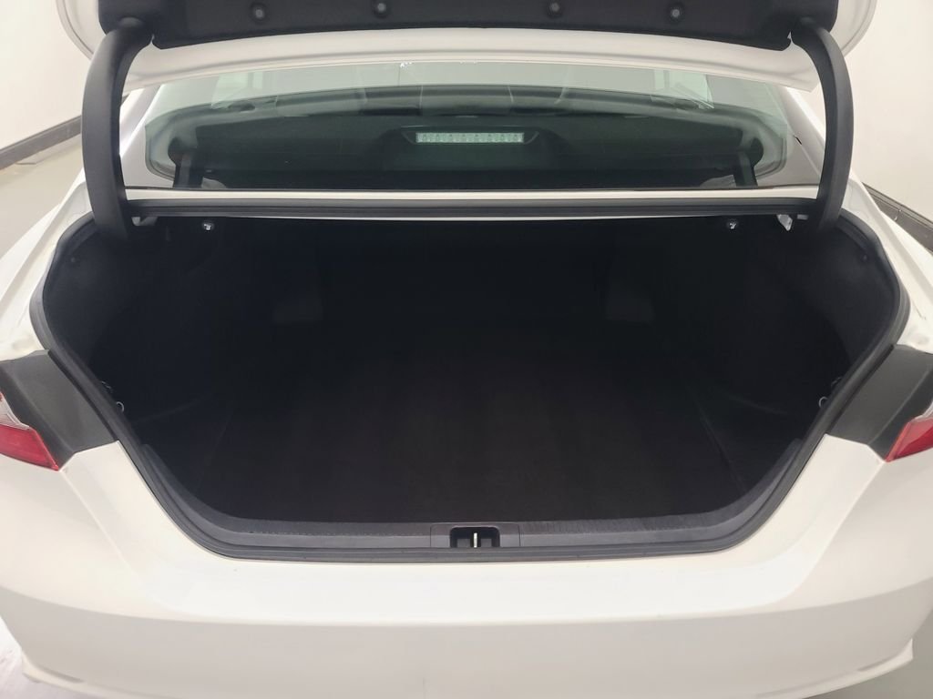 2024 Toyota Camry SE - Photo 18