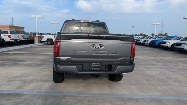 New 2026 Carbonized Gray Metallic Ford XLT image 90