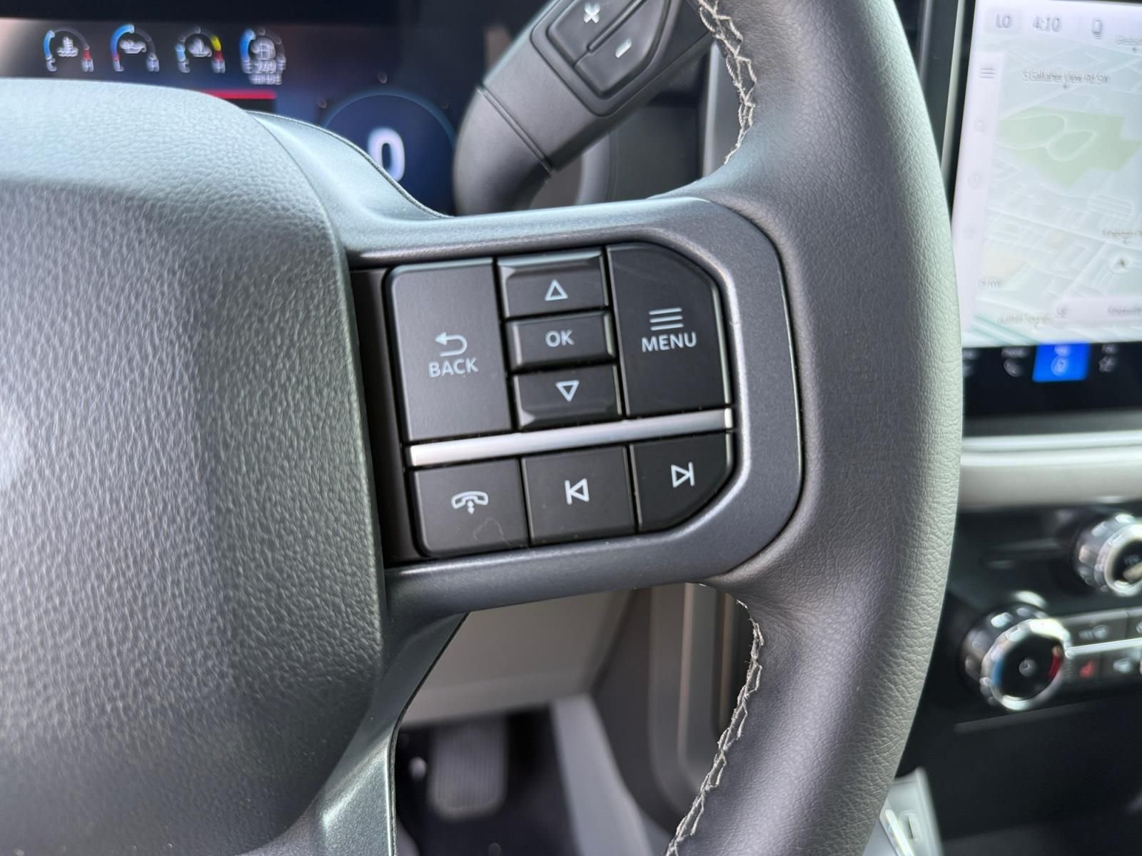 New 2026 Agate Black Metallic Ford XLT image 25