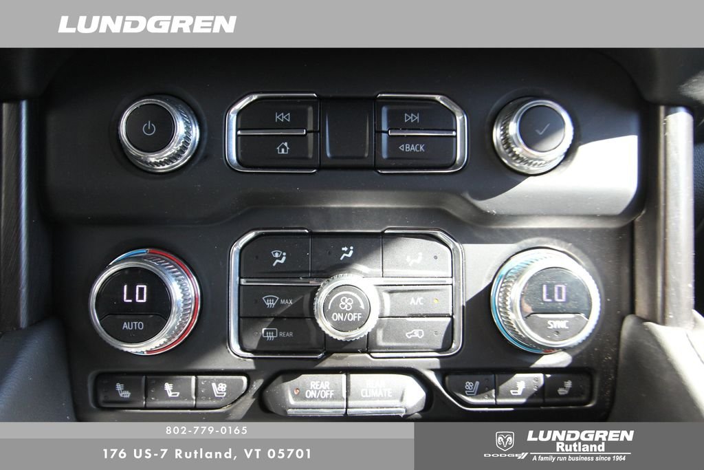 Used 2023 White GMC AT4 image 24
