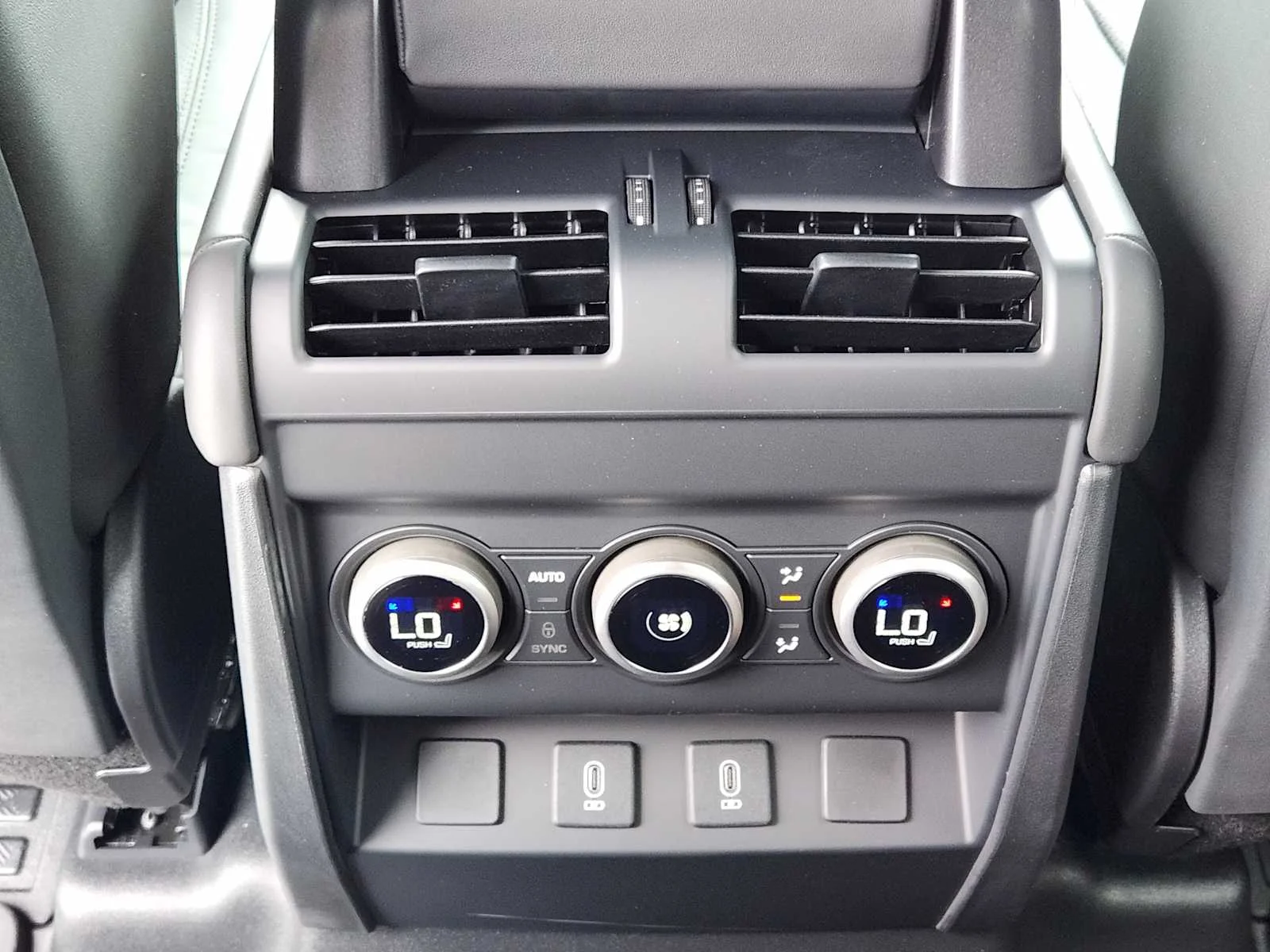 New 2026 Carpathian Grey LAND ROVER X-Dynamic SE image 31