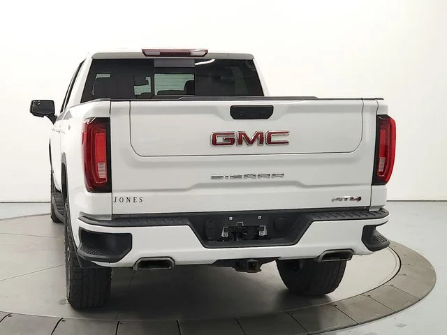 Used 2022 White GMC AT4 image 6