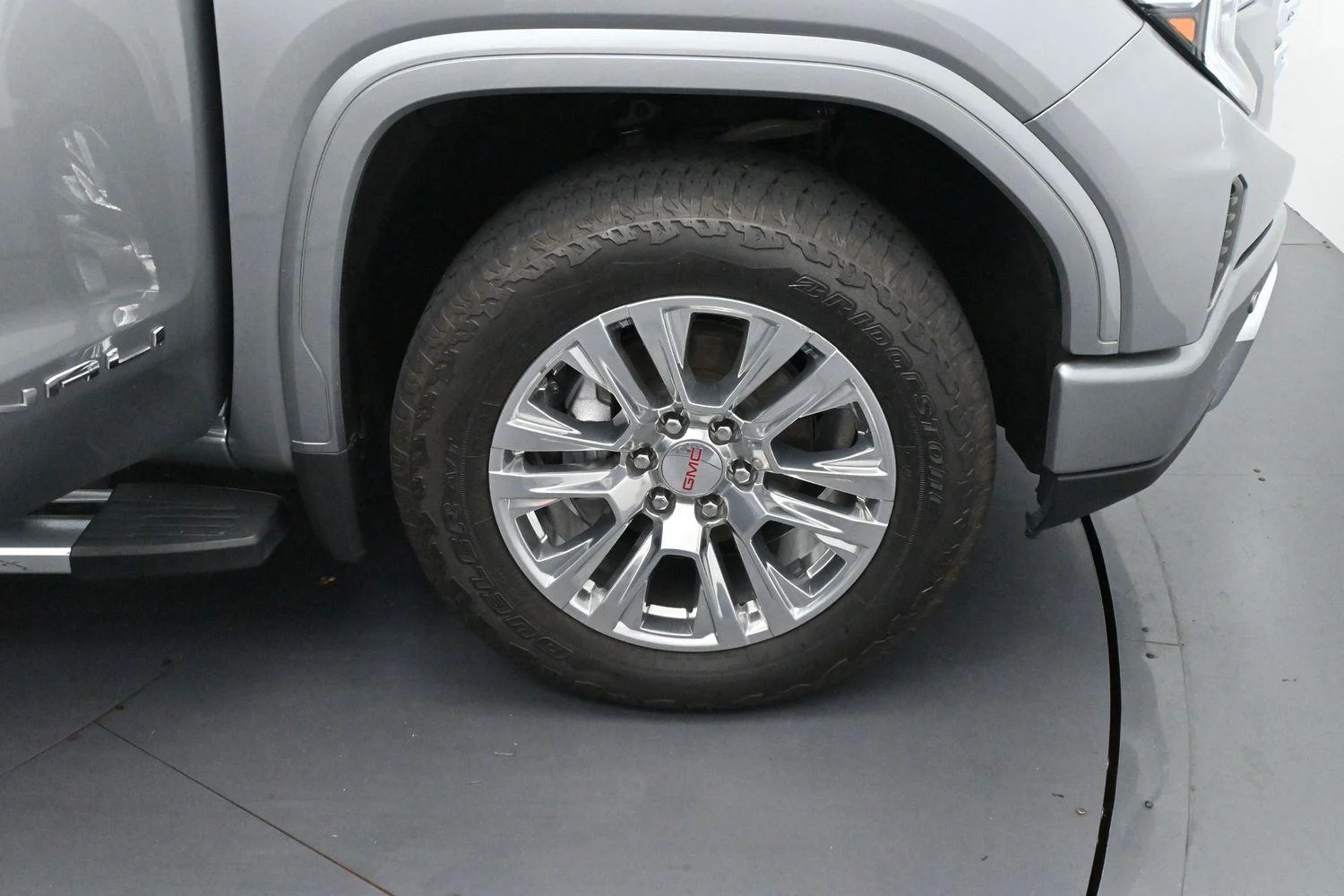 Used 2024 Sterling Metallic GMC Denali image 37