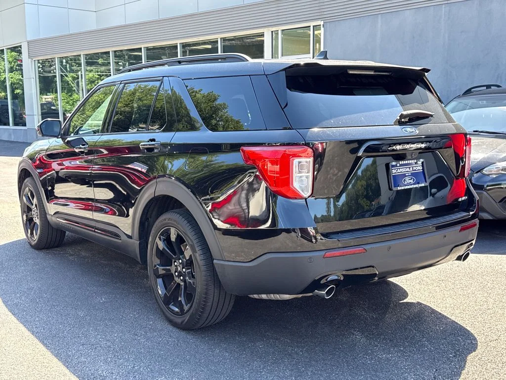 Used 2023 Black Metallic Ford ST-Line image 5