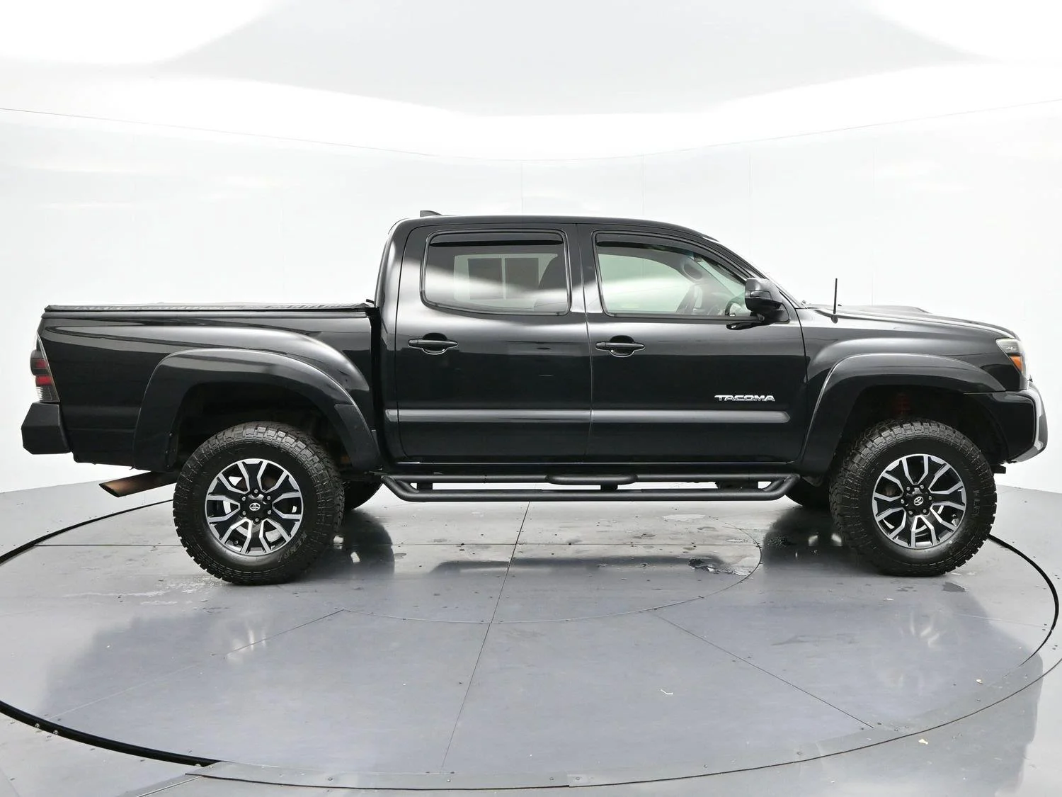 Used 2014 Black Toyota 4WD Double Cab V6 MT (Natl) image 8