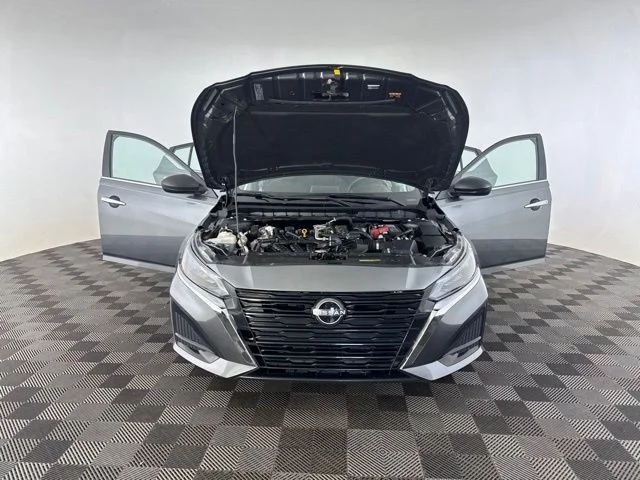 Used 2025 Gray Nissan 2.5 SV image 12