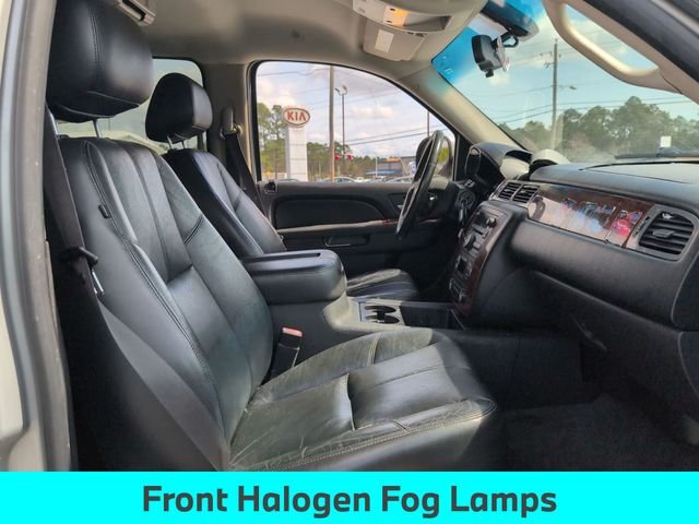 2010 Chevrolet Suburban LT - Photo 28