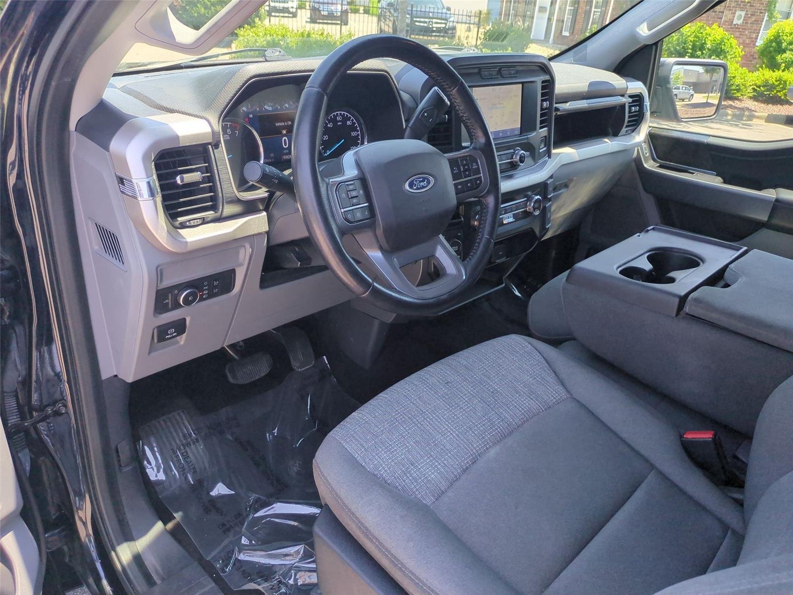 Used 2021 Antimatter Blue Ford XLT image 19