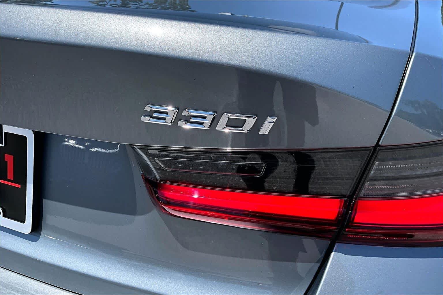 2025 BMW 3 Series 28