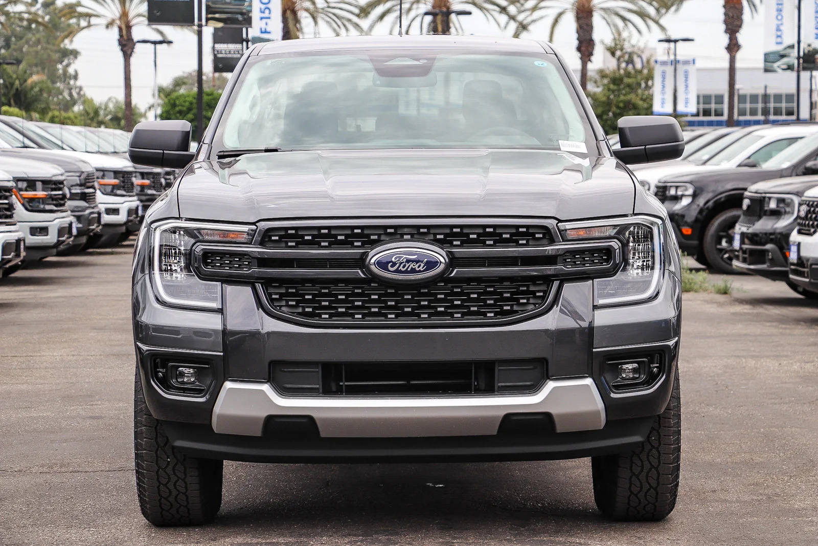 New 2026 Carbonized Gray Metallic Ford XLT image 2