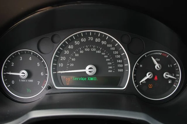 Used 2011 Black Saab Turbo4 image 9