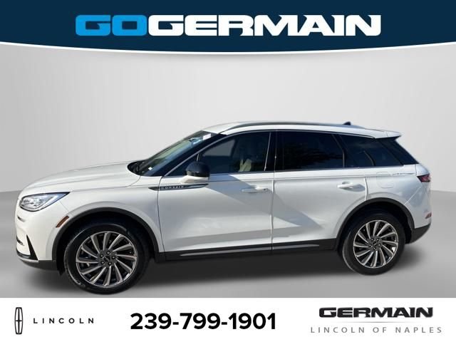 Used 2023 White Lincoln Reserve image 3