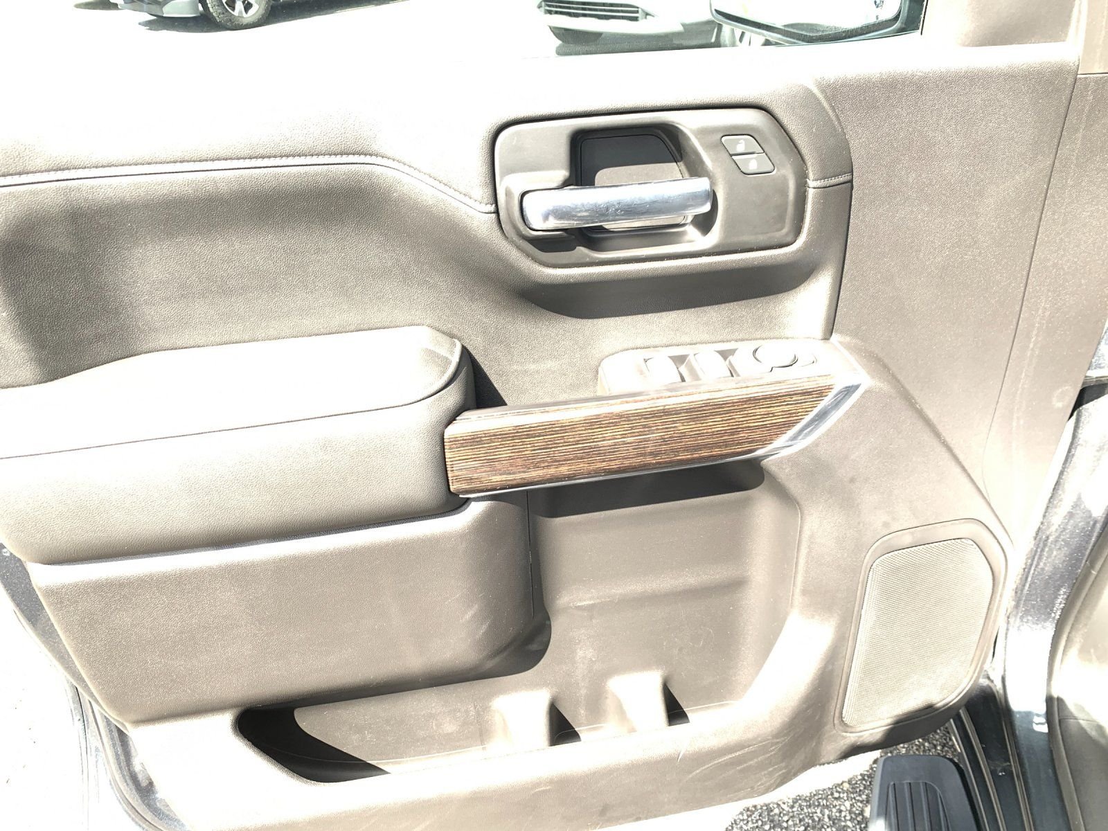 Used 2021 Blue GMC Elevation image 11